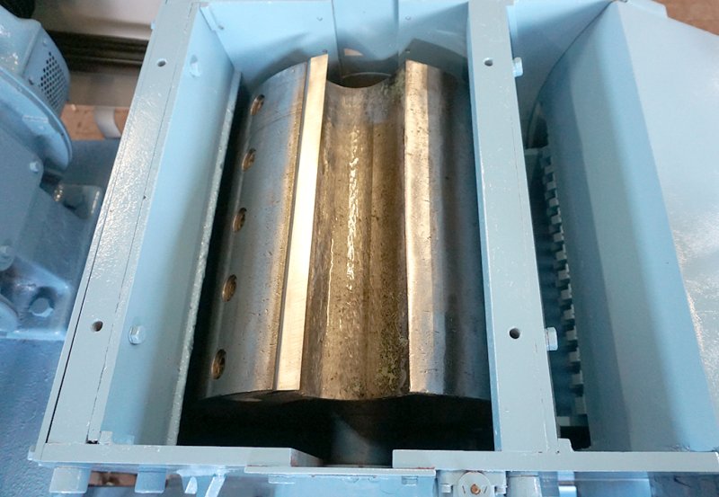 Rębak Rozdrabniacz KLOCKNER do rozdrobnienia odpadów drzewnych - 02 Rębak Rozdrabniacz KLOCKNER do rozdrobnienia odpadów drzewnych - 02