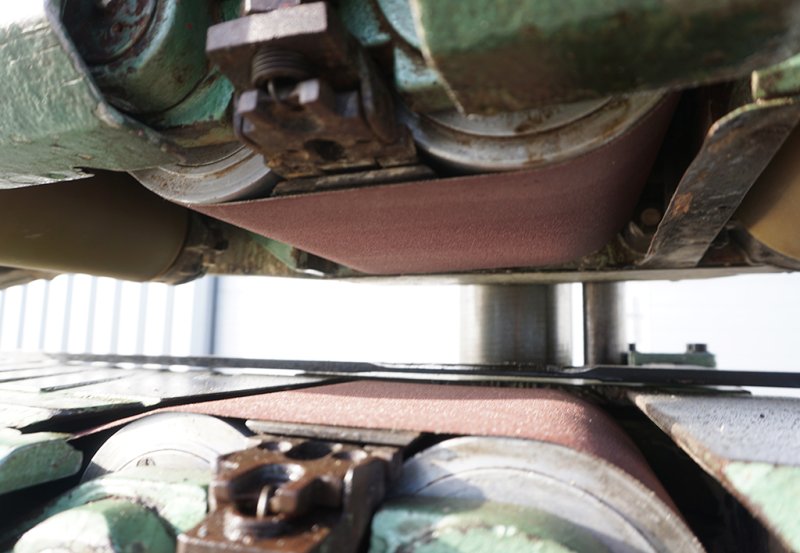 Szlifierka przelotowa MAWEG 200mm - 01 Szlifierka przelotowa MAWEG 200mm - 01