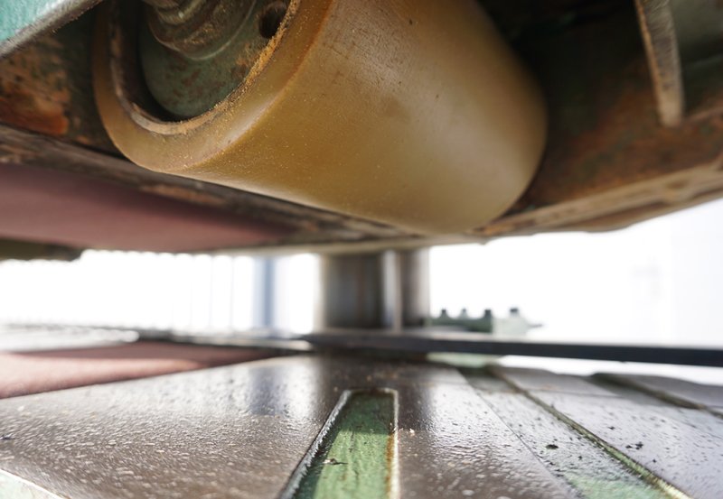 Szlifierka przelotowa MAWEG 200mm - 02 Szlifierka przelotowa MAWEG 200mm - 02