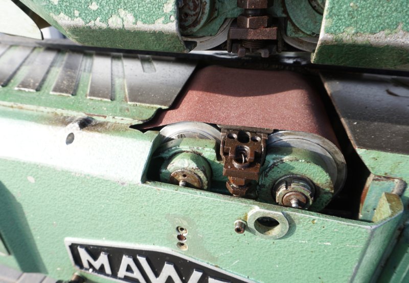 Szlifierka przelotowa MAWEG 200mm - 03 Szlifierka przelotowa MAWEG 200mm - 03