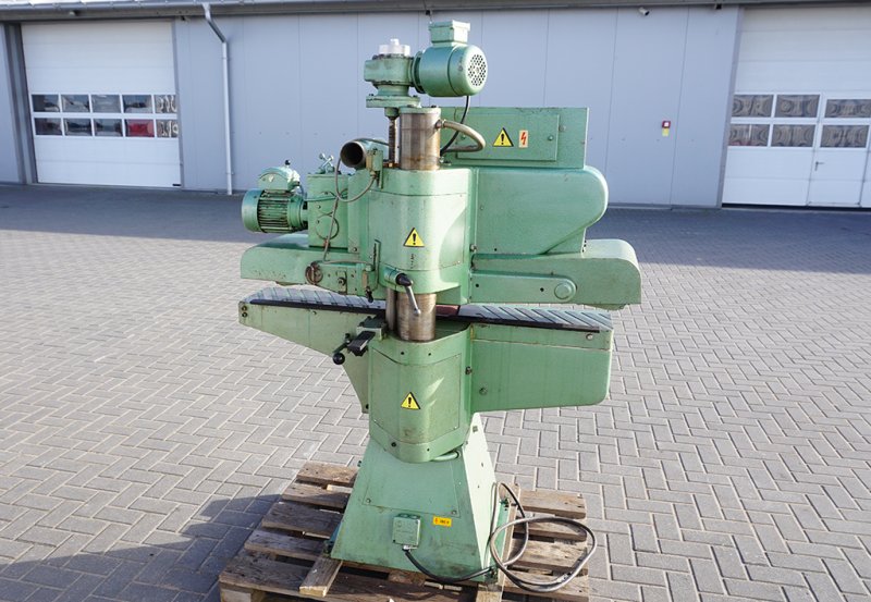 Szlifierka przelotowa MAWEG 200mm - 06 Szlifierka przelotowa MAWEG 200mm - 06