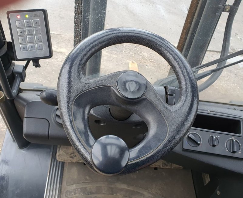 Wózek widłowy Linde H30T 393 sprzedaż, wynajem, serwis wózki widłowe - 01 Wózek widłowy Linde H30T 393 sprzedaż, wynajem, serwis wózki widłowe - 01