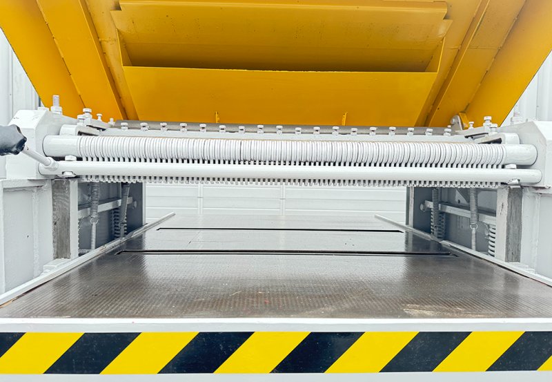 Grubościówka strugarka Jaroma 810mm wał 4nożowy - 03 Grubościówka strugarka Jaroma 810mm wał 4nożowy - 03