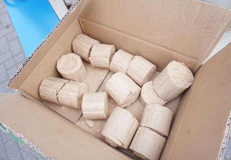 Brykieciarka Comafer brykietowanie trocin - 05 Brykieciarka Comafer brykietowanie trocin - 05