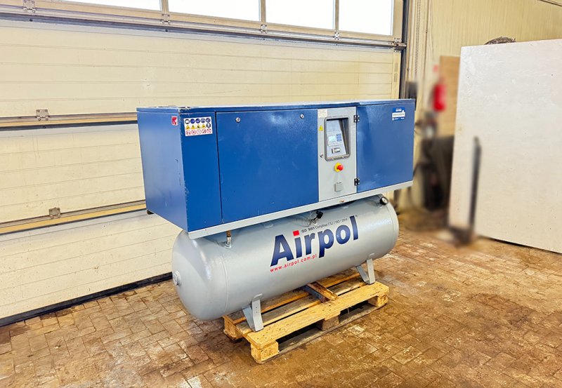 Sprężarka śrubowa olejowa Airpol KT7 zbiornik 500l - 01 Sprężarka śrubowa olejowa Airpol KT7 zbiornik 500l - 01
