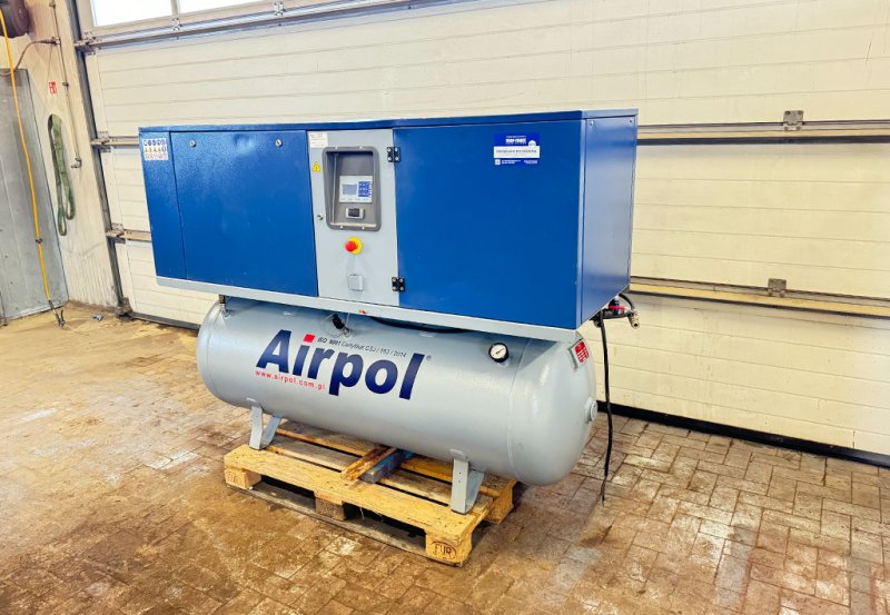 Sprężarka śrubowa olejowa Airpol KT7 zbiornik 500l - 04 Sprężarka śrubowa olejowa Airpol KT7 zbiornik 500l - 04