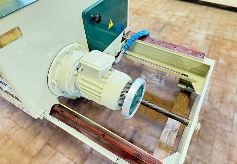 Piła formatowa dwupiła Rema dmga 35 z podcinakiem - 03 Piła formatowa dwupiła Rema dmga 35 z podcinakiem - 03