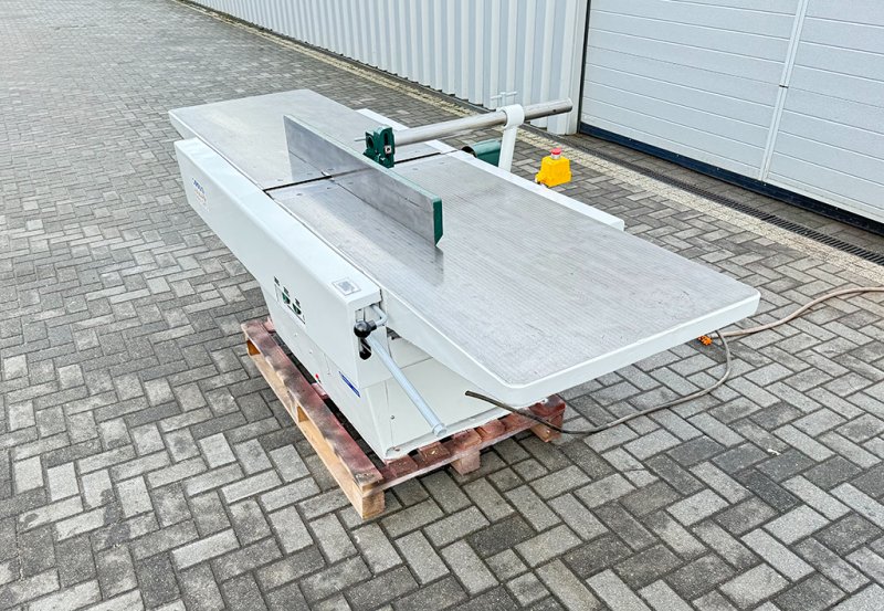 Wyrówniarka strugarka heblarka do drewna ŻEFAM 60 - 03 Wyrówniarka strugarka heblarka do drewna ŻEFAM 60 - 03