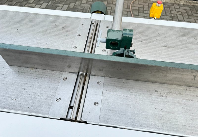 Wyrówniarka strugarka heblarka do drewna ŻEFAM 60 - 04 Wyrówniarka strugarka heblarka do drewna ŻEFAM 60 - 04