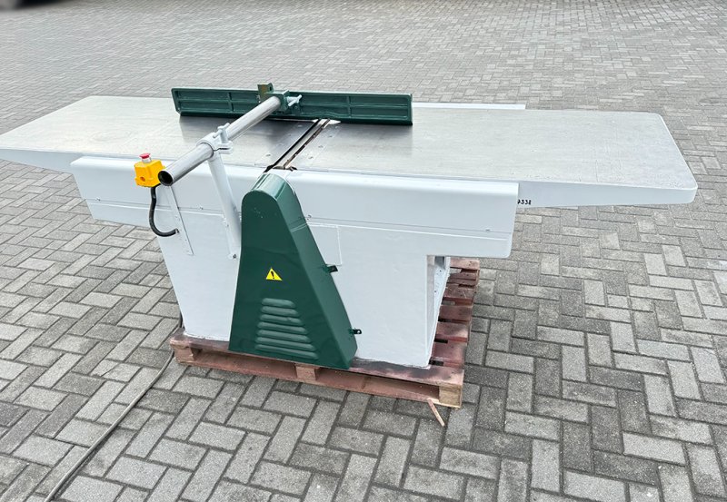 Wyrówniarka strugarka heblarka do drewna ŻEFAM 60 - 05 Wyrówniarka strugarka heblarka do drewna ŻEFAM 60 - 05