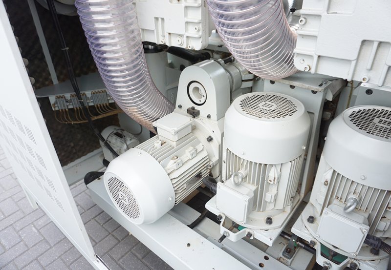 Strugarka czterostronna Griggio G240 na 6 wrzecion - 06 Strugarka czterostronna Griggio G240 na 6 wrzecion - 06