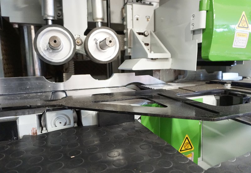 Strugarka czterostronna Reignmac RMM 723 - 03 Strugarka czterostronna Reignmac RMM 723 - 03