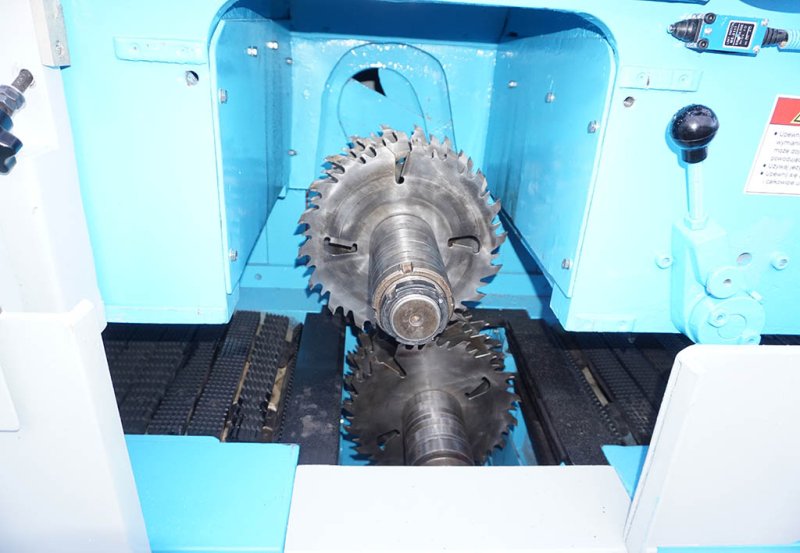 Wielopiła gąsienicowa dwuwałowa COSTA 95kW - 03 Wielopiła gąsienicowa dwuwałowa COSTA 95kW - 03