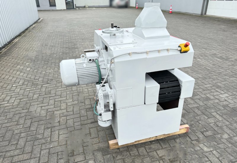 Wielopiła gąsienicowa COSMEC 250mm - 01 Wielopiła gąsienicowa COSMEC 250mm - 01