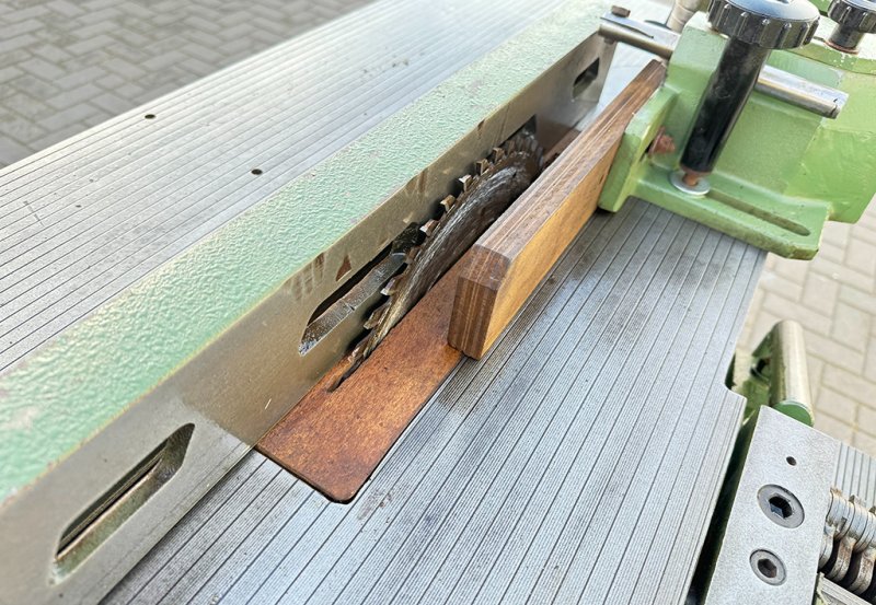 Wieloczynnościowa kombajn piła frezarka strugarka - 03 Wieloczynnościowa kombajn piła frezarka strugarka - 03