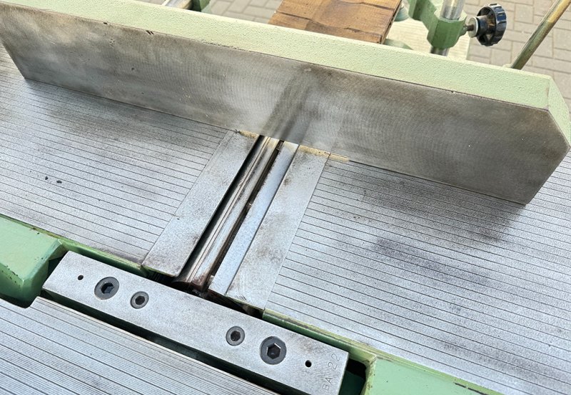 Wieloczynnościowa kombajn piła frezarka strugarka - 05 Wieloczynnościowa kombajn piła frezarka strugarka - 05