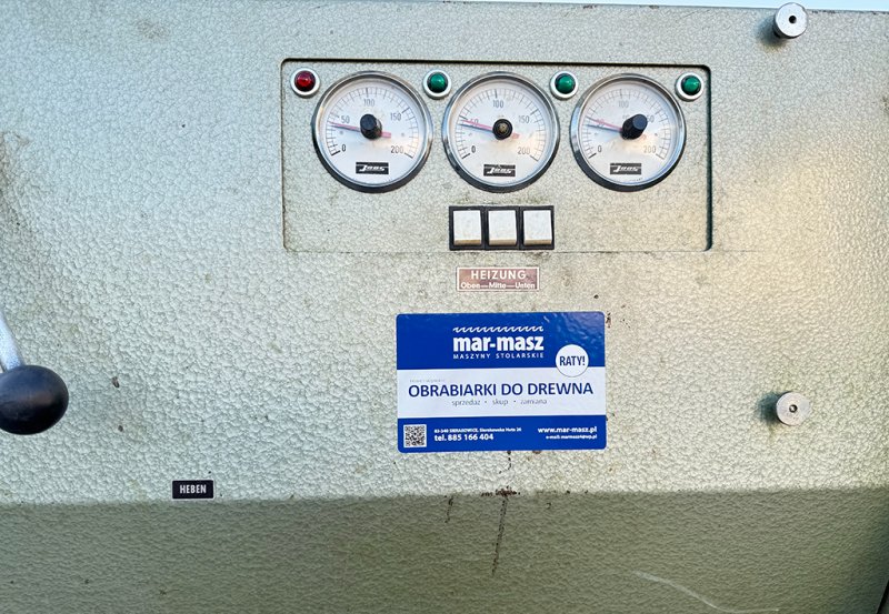 Prasa dwu półkowa hydrauliczna do forniru JOOS typ - 05 Prasa dwu półkowa hydrauliczna do forniru JOOS typ - 05