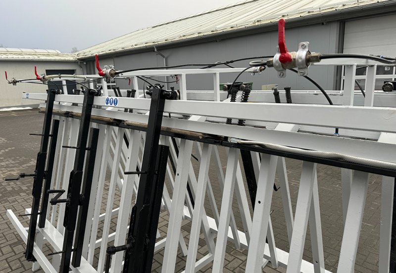 Prasa pneumatyczna trapezowa dwustronna - 05 Prasa pneumatyczna trapezowa dwustronna - 05