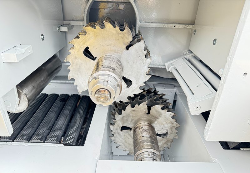 Wielopiła gąsienicowa dwuwałowa OGAM - 03 Wielopiła gąsienicowa dwuwałowa OGAM - 03