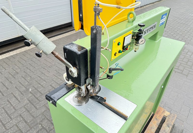 Zszywarka spajarka do forniru KUPER 920mm - 01 Zszywarka spajarka do forniru KUPER 920mm - 01