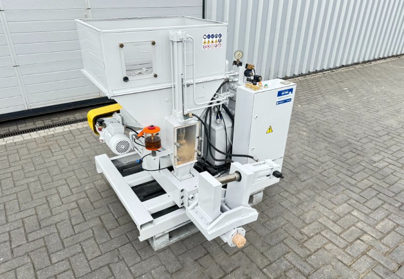 Brykieciarka Atos brykiet 60mm - 03 Brykieciarka Atos brykiet 60mm - 03