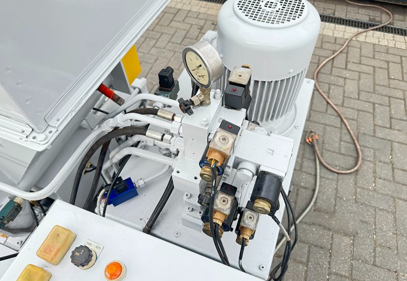 Brykieciarka Atos brykiet 60mm - 04 Brykieciarka Atos brykiet 60mm - 04