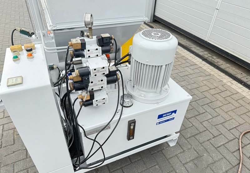 Brykieciarka Atos brykiet 60mm - 05 Brykieciarka Atos brykiet 60mm - 05