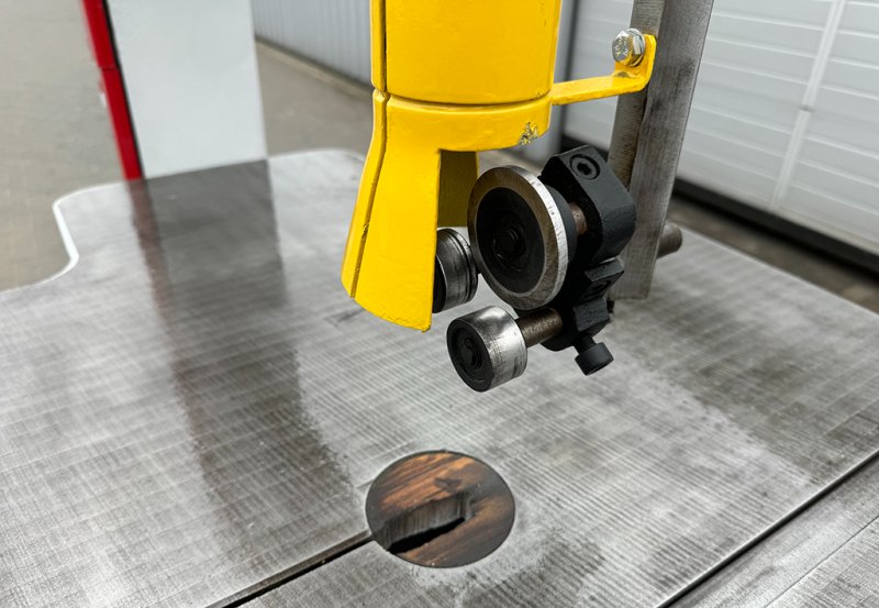 Piła taśmowa Żefam typ DRSD - 01 Piła taśmowa Żefam typ DRSD - 01