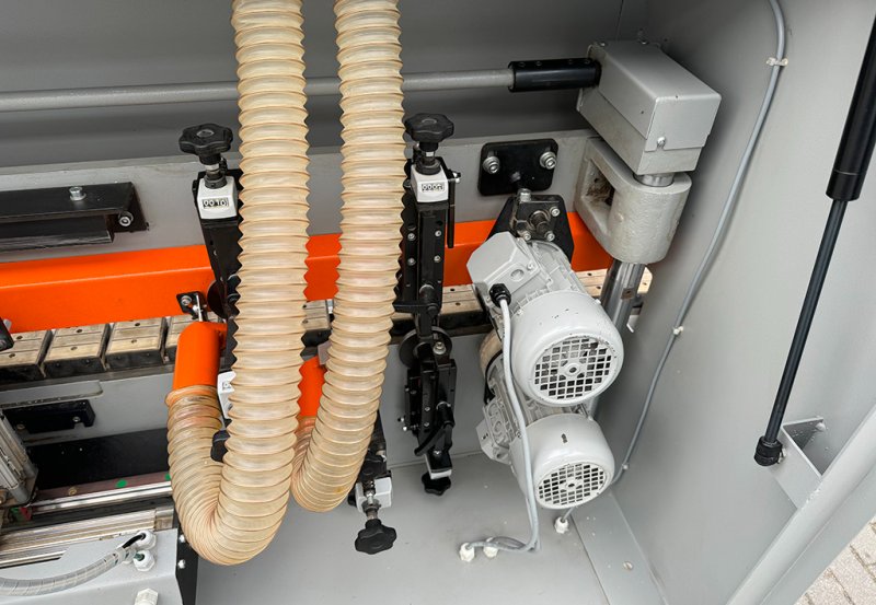 Okleiniarka Stomana KZM 6 RTF wstępny frez - 04 Okleiniarka Stomana KZM 6 RTF wstępny frez - 04