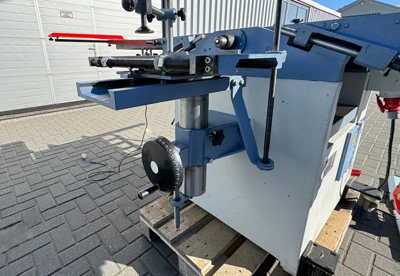 Wieloczynnościowa wyrówniarka piła frezarka wiert. - 03 Wieloczynnościowa wyrówniarka piła frezarka wiert. - 03