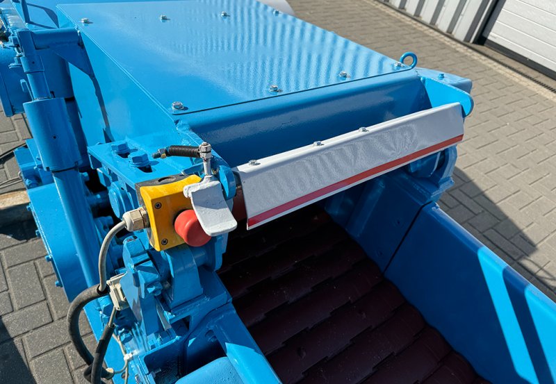 Rębak Rozdrabniacz JENZ do zrzyn - 04 Rębak Rozdrabniacz JENZ do zrzyn - 04