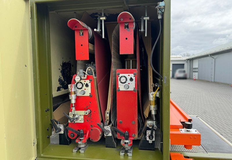 Szlifierka szerokotaśmowa CB typ nrt 1000PF - 03 Szlifierka szerokotaśmowa CB typ nrt 1000PF - 03