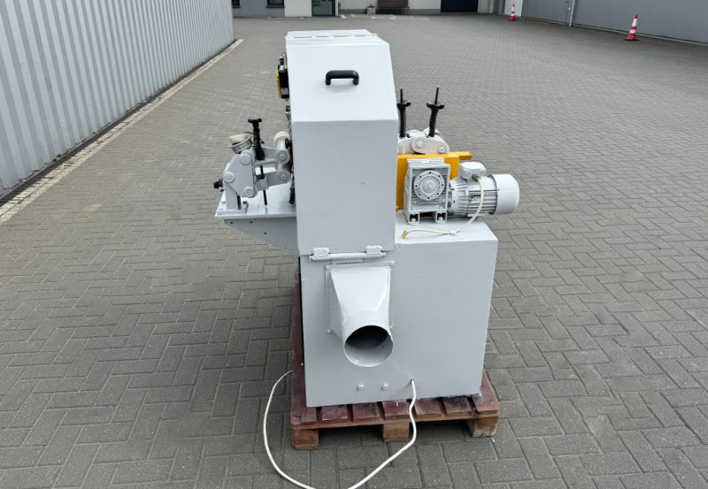 Szlifierka obwiedniowa orbitalna do drążków BRUSA - 02 Szlifierka obwiedniowa orbitalna do drążków BRUSA - 02