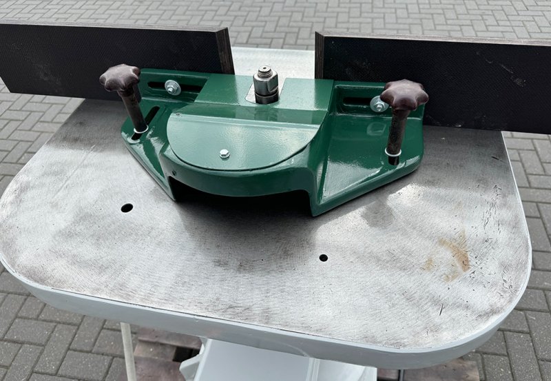 Frezarka dolnowrzecionowa Knohoma SF 1 - 02 Frezarka dolnowrzecionowa Knohoma SF 1 - 02