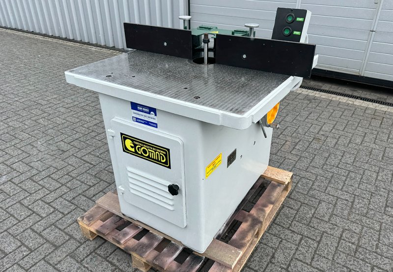 Frezarka dolnowrzecionowa GOMAD typ DCFDA