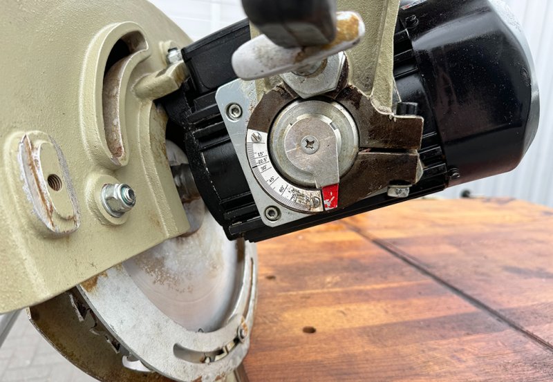 Piła tarczowa poprzeczna Rema typ DMNE - 03 Piła tarczowa poprzeczna Rema typ DMNE - 03