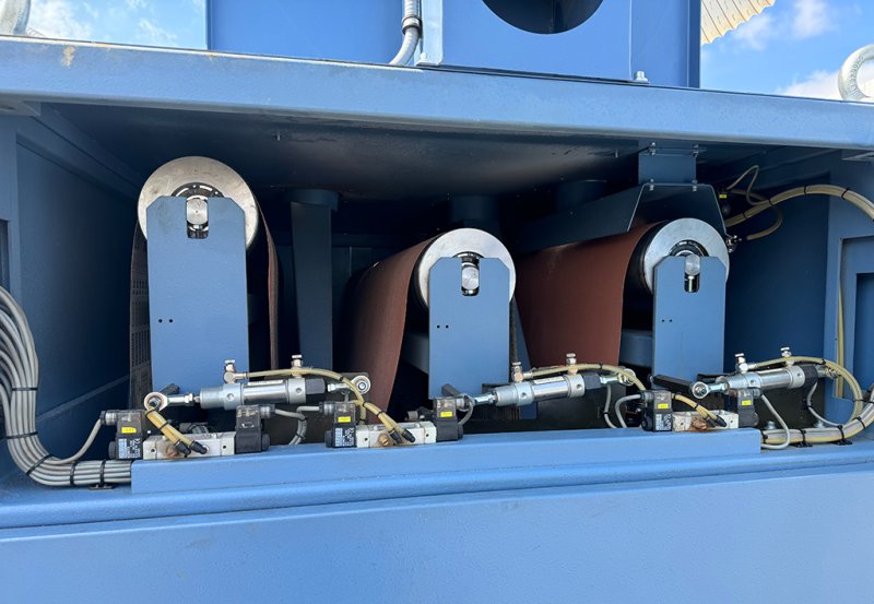 Szlifierka szerokotaśmowa OTT typ delta - 01 Szlifierka szerokotaśmowa OTT typ delta - 01