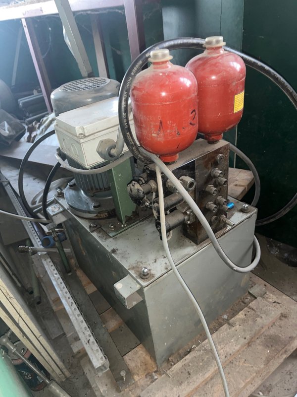 Agregat hydrauliczy z piły STRIEBIG Supermatic - 03 Agregat hydrauliczy z piły STRIEBIG Supermatic - 03