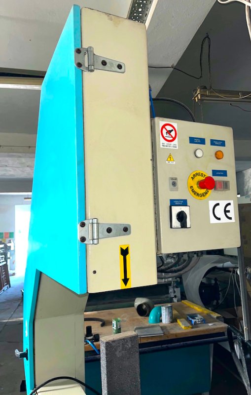 Szlifierka pionowa do elementów krzywoliniowych - 06 Szlifierka pionowa do elementów krzywoliniowych - 06