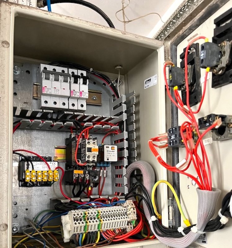 Szlifierka pionowa do elementów krzywoliniowych - 07 Szlifierka pionowa do elementów krzywoliniowych - 07