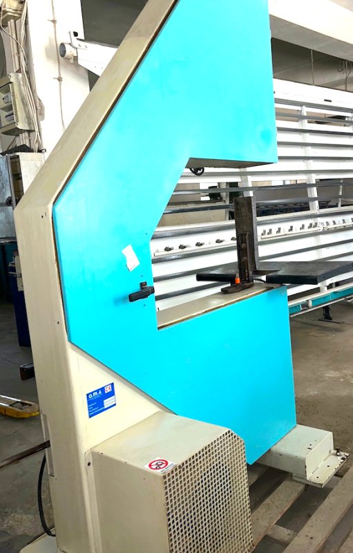 Szlifierka pionowa do elementów krzywoliniowych - 08 Szlifierka pionowa do elementów krzywoliniowych - 08