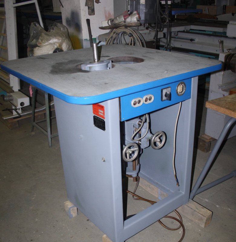 Szlifierka dwuwrzecionowa do profili, krzywizn - 03 Szlifierka dwuwrzecionowa do profili, krzywizn - 03