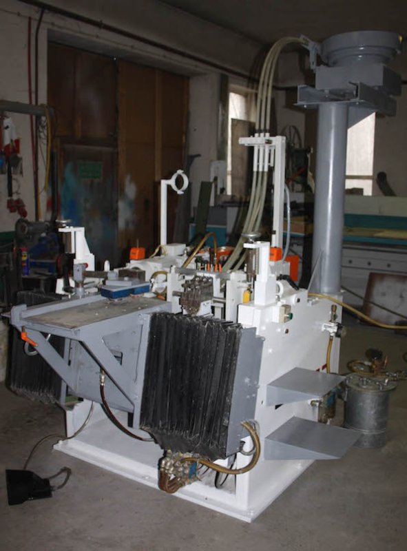 Dyblarka kołczarka (wiertarka do kołków) - 02 Dyblarka kołczarka (wiertarka do kołków) - 02