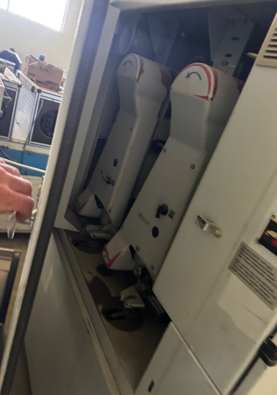 Szlifierka szerokotaśmowa Butfering - 03 Szlifierka szerokotaśmowa Butfering - 03