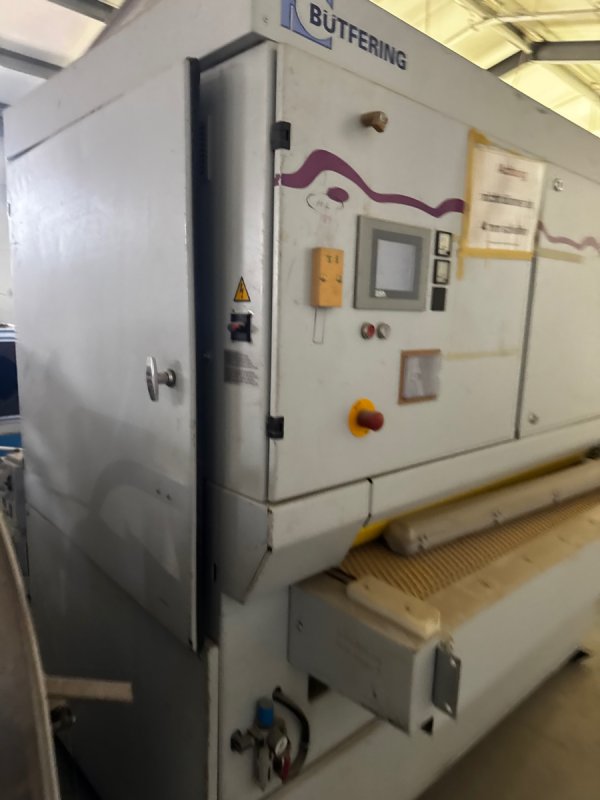 Szlifierka szerokotaśmowa Butfering - 05 Szlifierka szerokotaśmowa Butfering - 05