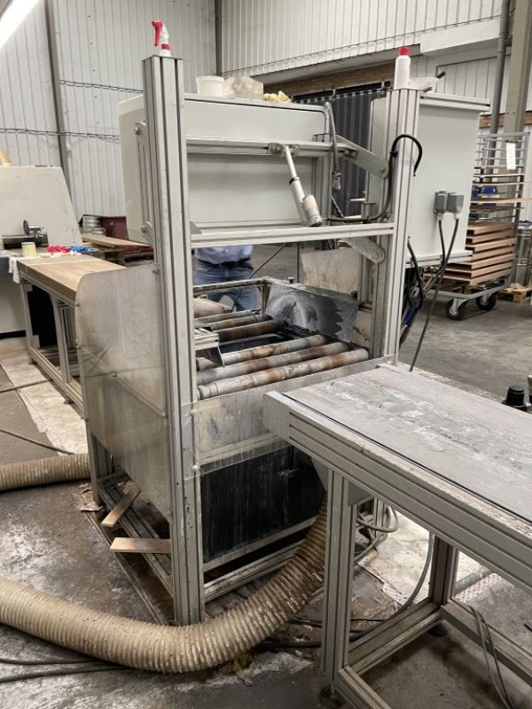 Maszyna do bejcowania TRIVEC - 07 Maszyna do bejcowania TRIVEC - 07