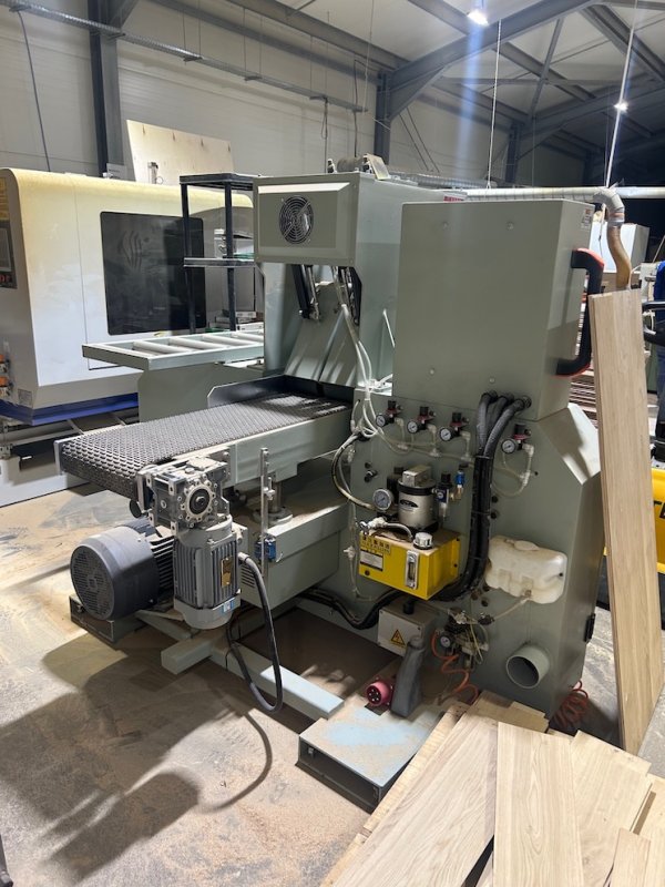 Trak do lameli, piła taśmowa pozioma, rok 2025 - 04 Trak do lameli, piła taśmowa pozioma, rok 2025 - 04