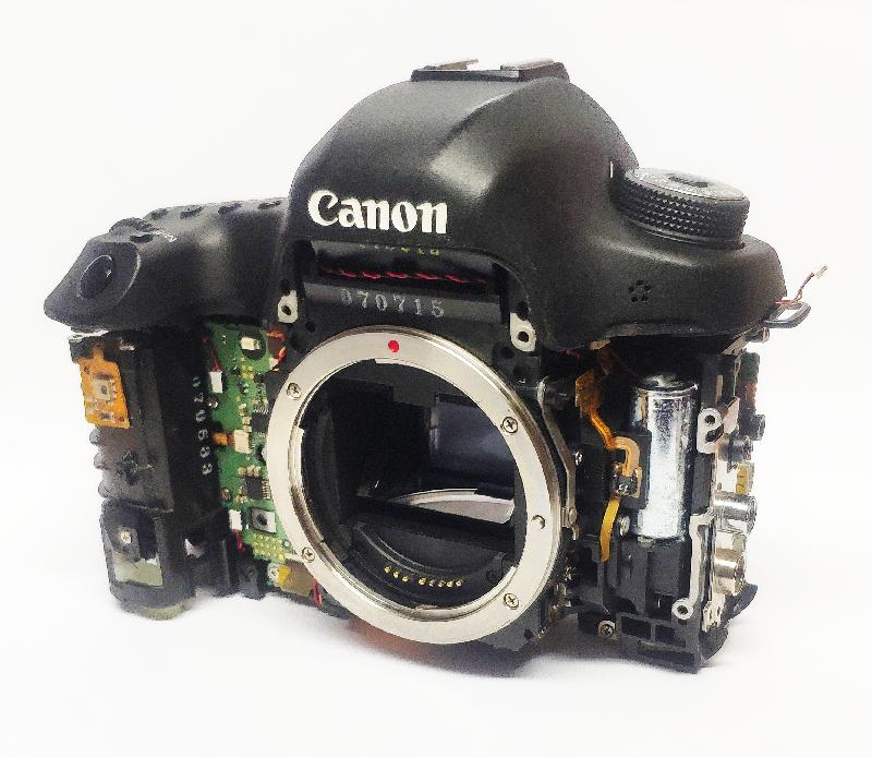 Serwis aparatów fotograficznych i obiektywów Poznań naprawa CANON