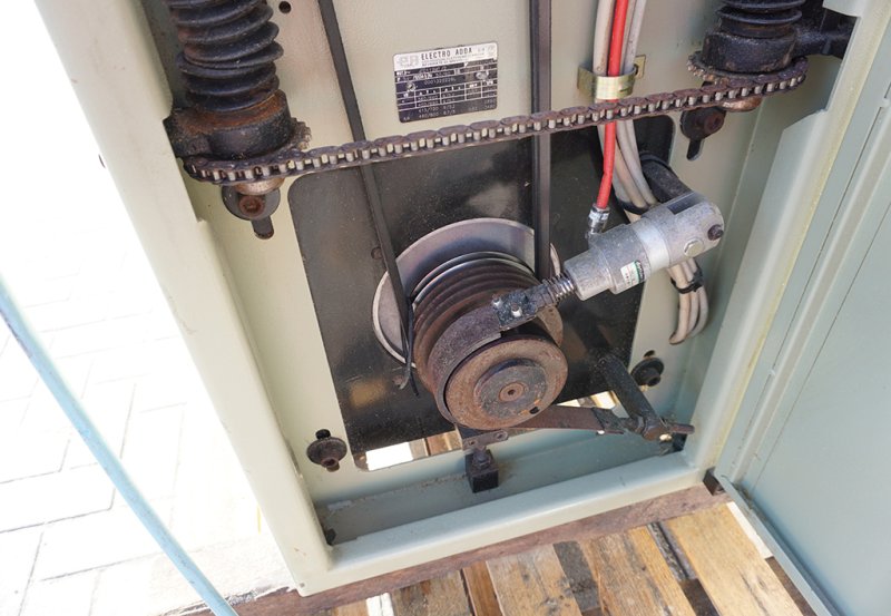 Szlifierka szerokotaśmowa SCM - 06