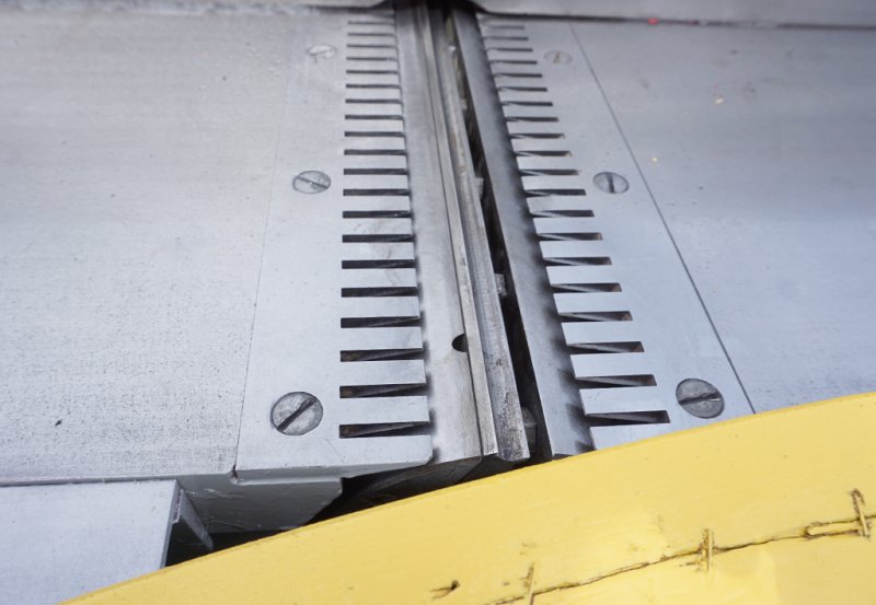 Wyrówniarka ŻEFAM wał 510mm 4noże - 01